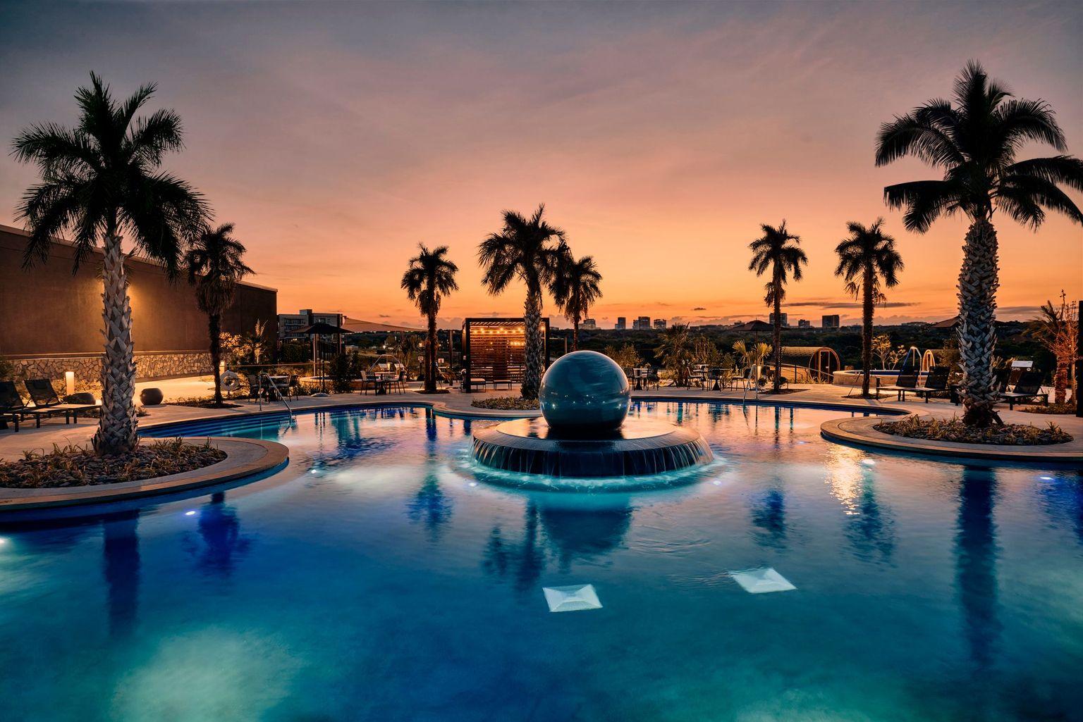 Globe pool at sunrise